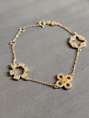 TORY BURCH Forget Me Not Pave Clover Connector Charm Gold Bracelet